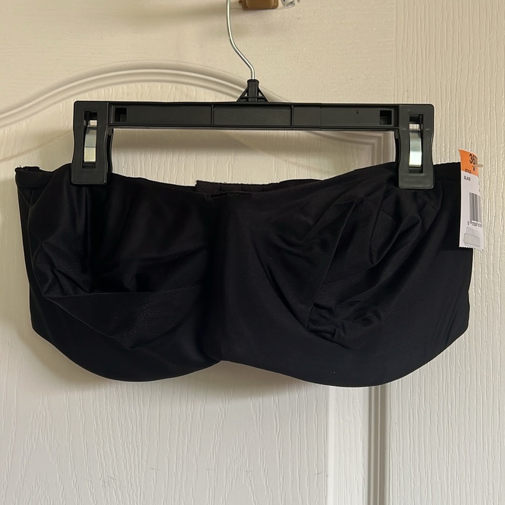 NWT- Strapless Bra (additional straps)
